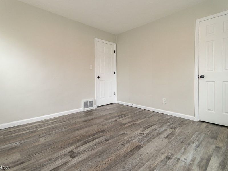 434 E 272nd Street, Euclid, OH 44132 Photo 18