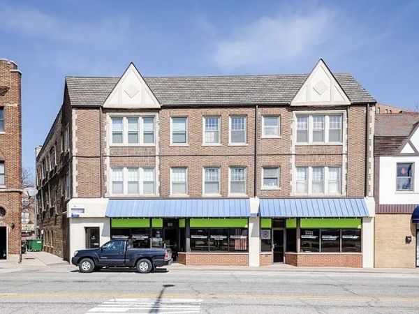 18 E Northwest Highway , Unit 7, Arlington Heights, IL 60004