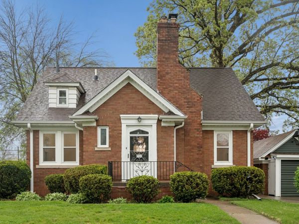 2905 13TH Avenue , Moline, IL 61265