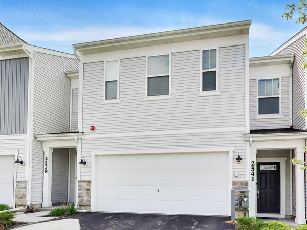 2539 Geranium Way , Rolling Meadows, IL 60008