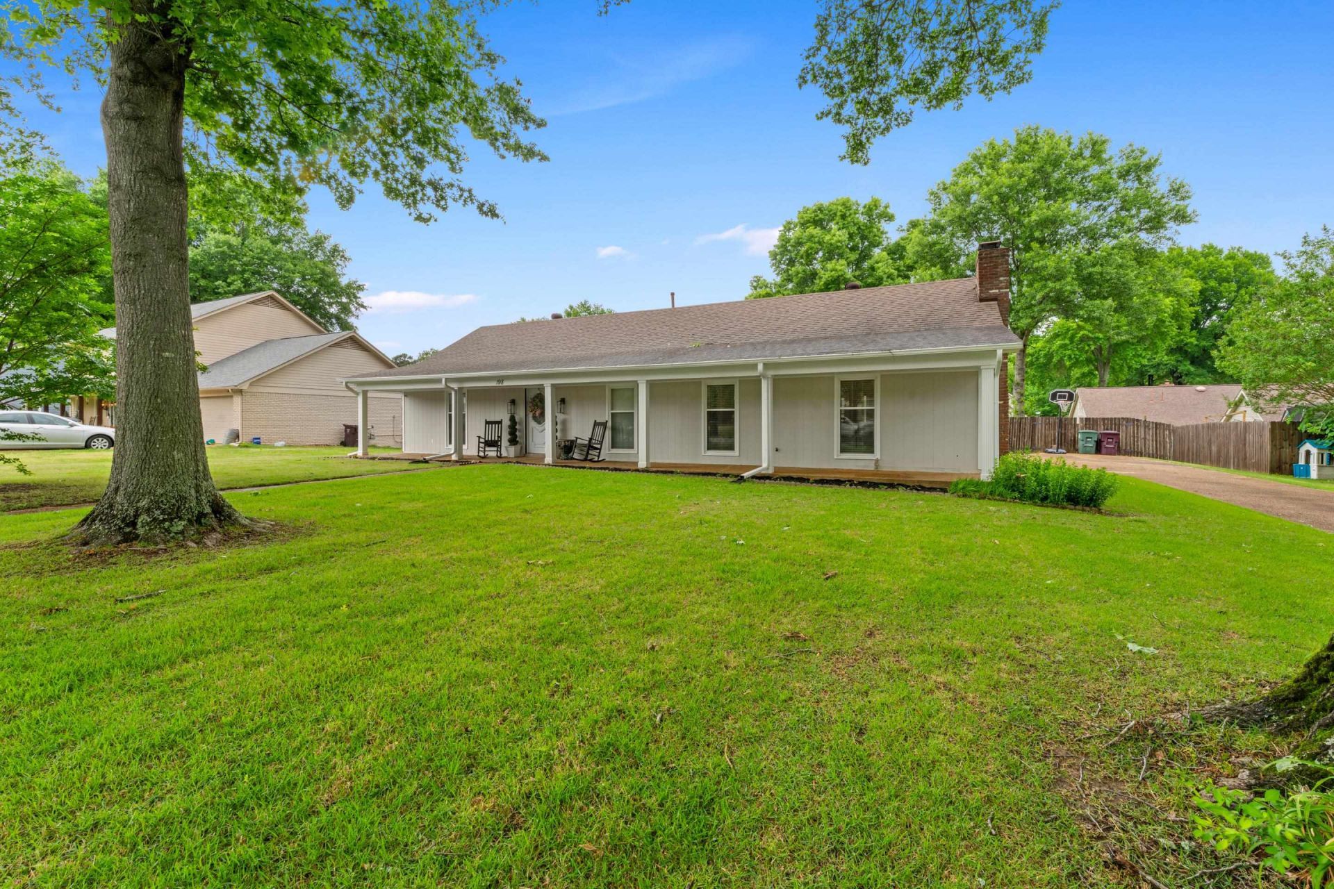 198 E Graycrest Ave, Collierville, TN 38017 Main Photo