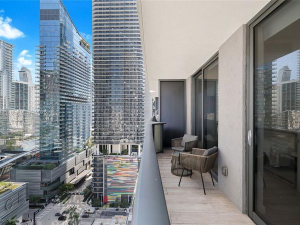 55 SW 9th St , Unit 2109, Miami, FL 33130
