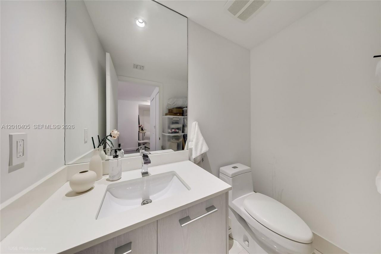 55 SW 9th St , Unit 2109, Miami, FL 33130 Photo