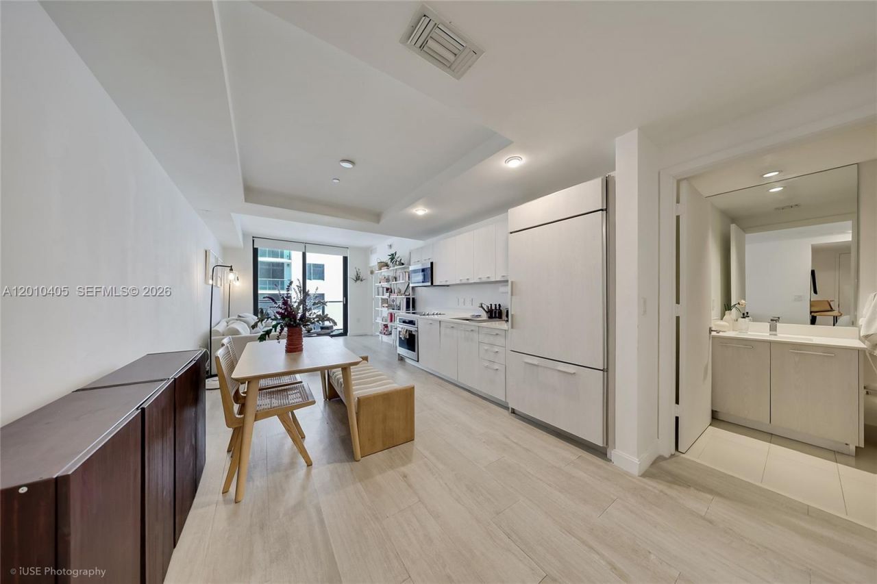 55 SW 9th St , Unit 2109, Miami, FL 33130 Photo