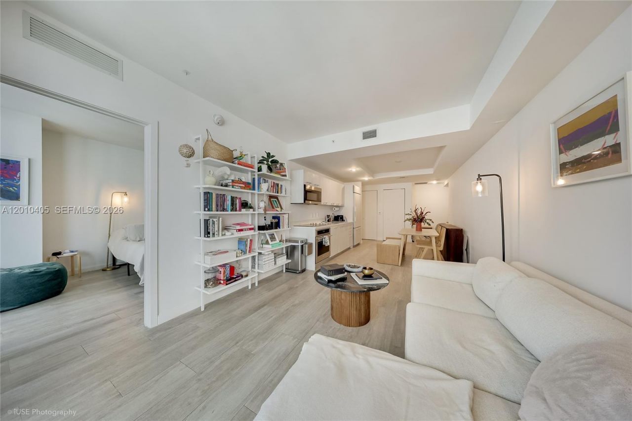 55 SW 9th St , Unit 2109, Miami, FL 33130 Photo