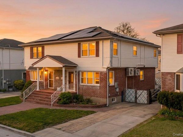 25733 149th Road, Rosedale, NY 11422