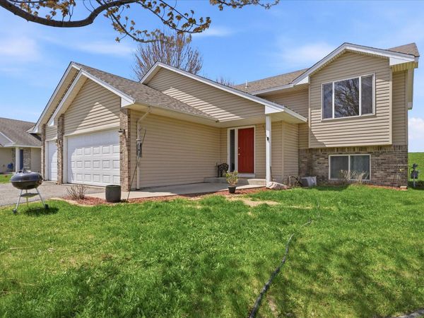 524 Frankfort Way, Waverly, MN 55390