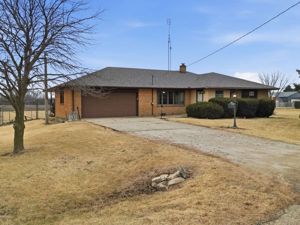 34078 1800 North Avenue , Arlington, IL 61312