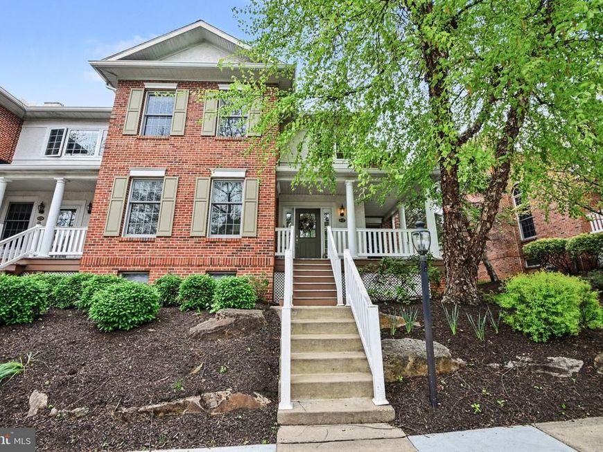 417 Vineyard Lane, Downingtown, PA 19335 Main Photo