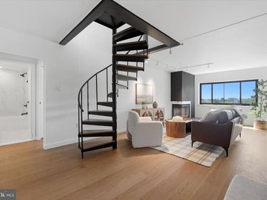 200 10 LOMBARD STREET, Unit 806, PHILADELPHIA, PA 19147