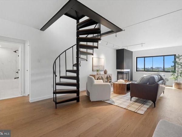 200 10 LOMBARD STREET, Unit 806, PHILADELPHIA, PA 19147