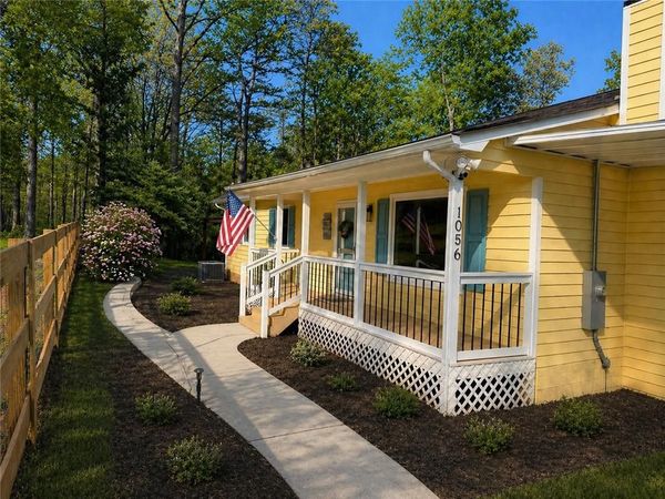 1056 Overlook Drive , Dawsonville, GA 30534