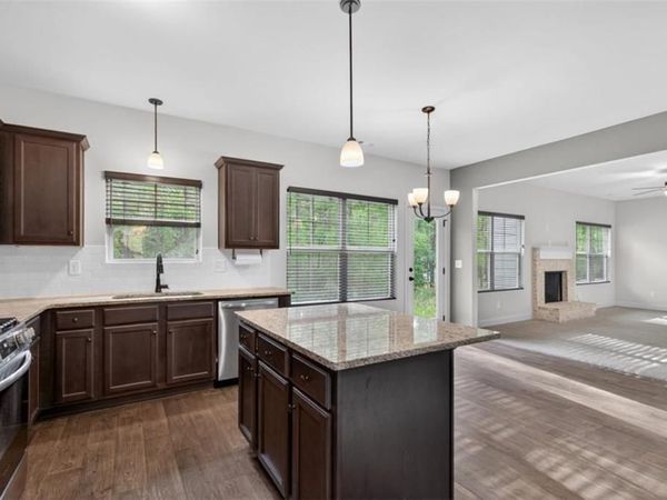 1180 Awenasa Drive , Villa Rica, GA 30180