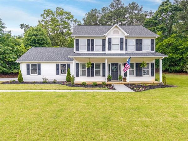 226 Charles Drive NE, Calhoun, GA 30701