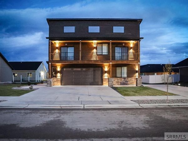 370 Camas Street, SUGAR CITY, ID 83448
