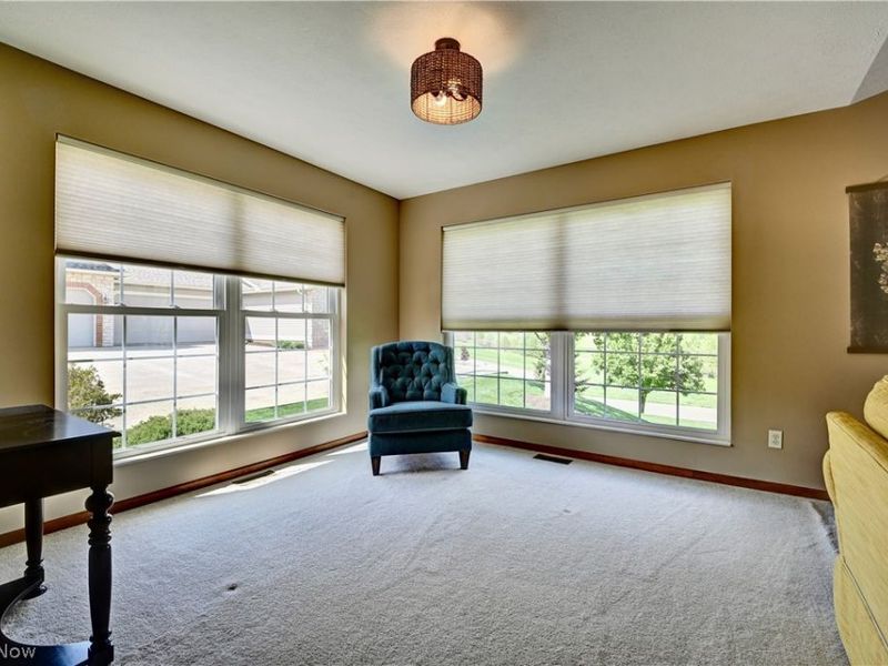 181 Heritage Crossing SE, Sugarcreek, OH 44681 Photo 18