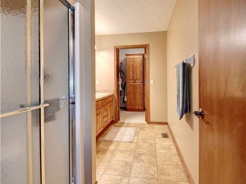 181 Heritage Crossing SE, Sugarcreek, OH 44681 Photo 30