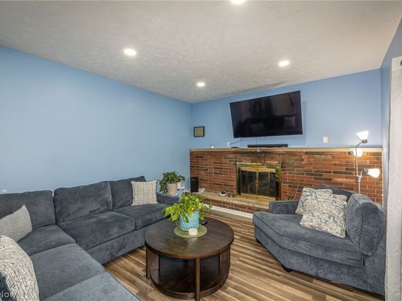 12017 Denver Drive , Parma Heights, OH 44130 Photo 17