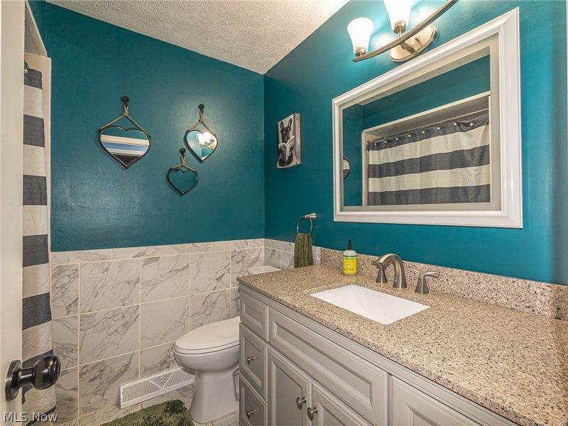 12017 Denver Drive , Parma Heights, OH 44130 Photo 29