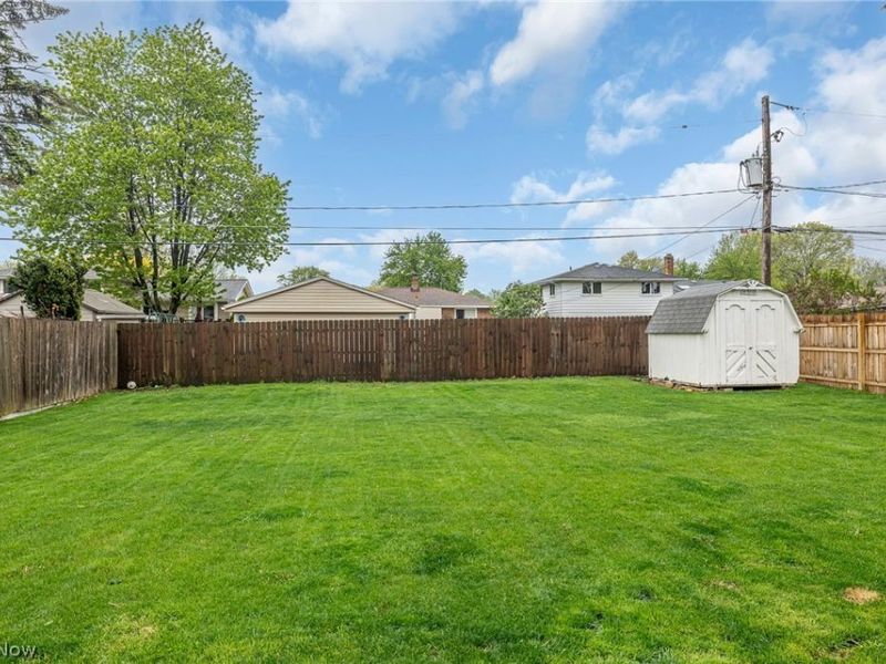 12017 Denver Drive , Parma Heights, OH 44130 Photo 4