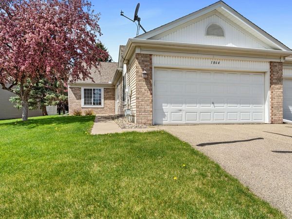 1864 Stone Meadow Boulevard, Shakopee, MN 55379