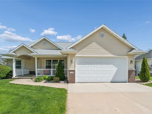 130 Orchard Street SW, Swisher, IA 52338
