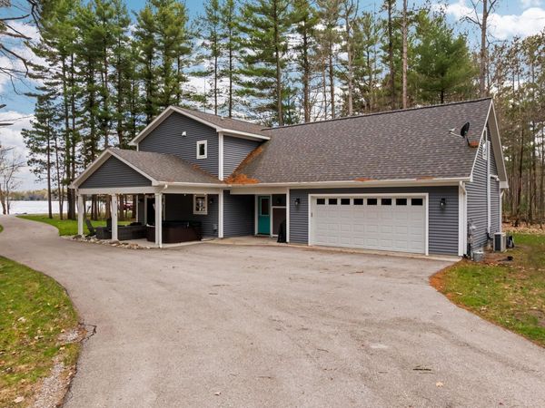 9608 Long Lake Road N, Traverse City, MI 49685