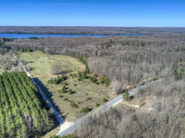 Honey Hollow Road, Bellaire, MI 49615