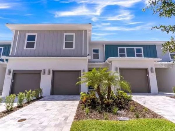 7842 SPECTRUM DRIVE , REUNION, FL 34747