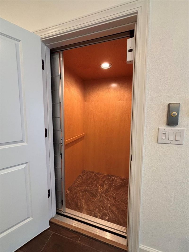 3231 Nautical Place S, Saint Petersburg, FL 33714 Photo