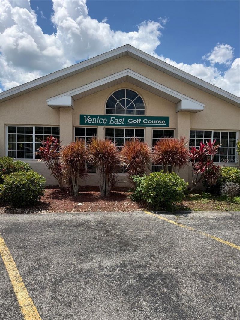 102 Sandhurst Drive, Venice, FL 34293 Photo