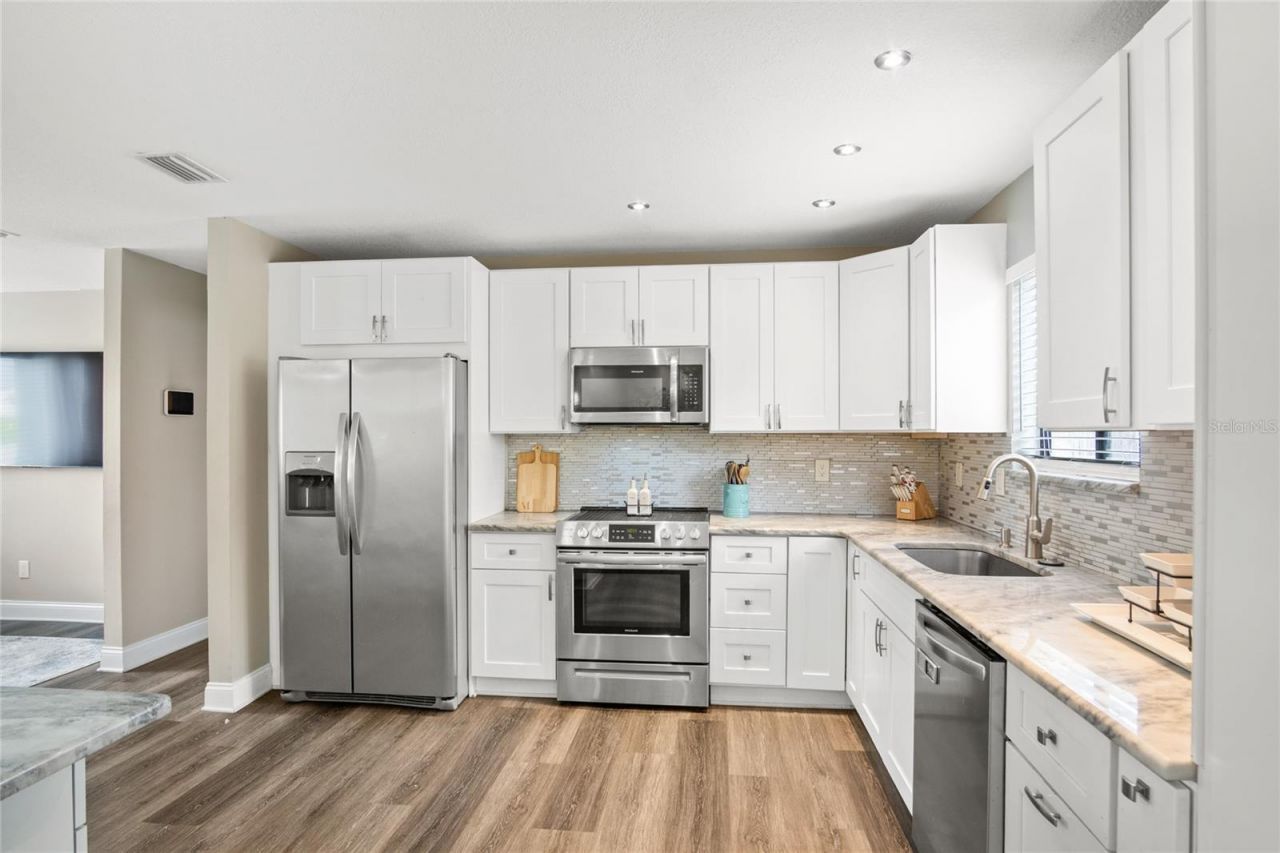 1748 Sun Ridge Drive , Apopka, FL 32703 Photo