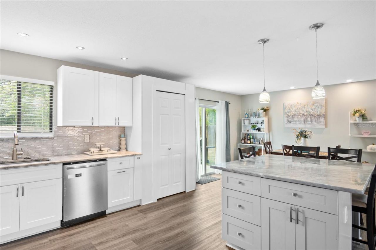 1748 Sun Ridge Drive , Apopka, FL 32703 Photo