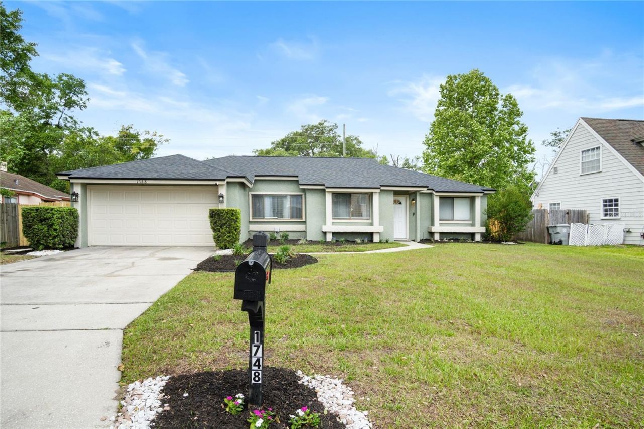 1748 Sun Ridge Drive , Apopka, FL 32703 Photo