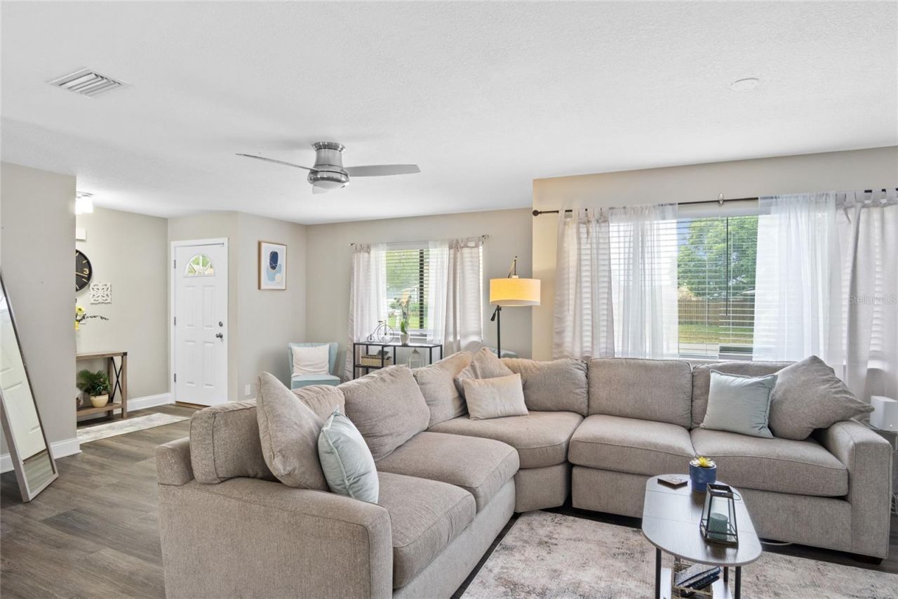 1748 Sun Ridge Drive , Apopka, FL 32703 Photo