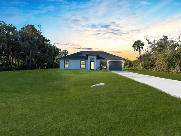 644 WOODCREST DR , LEHIGH ACRES, FL 33972