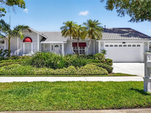 11671 HARBORSIDE CIRCLE , LARGO, FL 33773