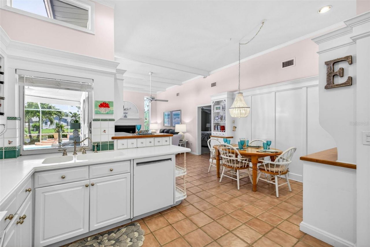 11671 Harborside Circle, Largo, FL 33773 Photo