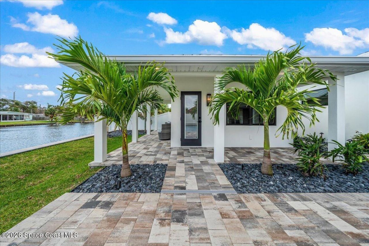 119 Aucila Road , Cocoa Beach, FL 32931 Photo