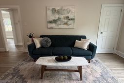 5478 Crown Avenue photo 4