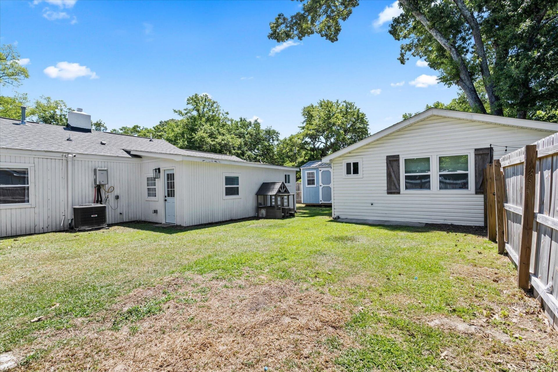 15 Anita Drive Photo 17