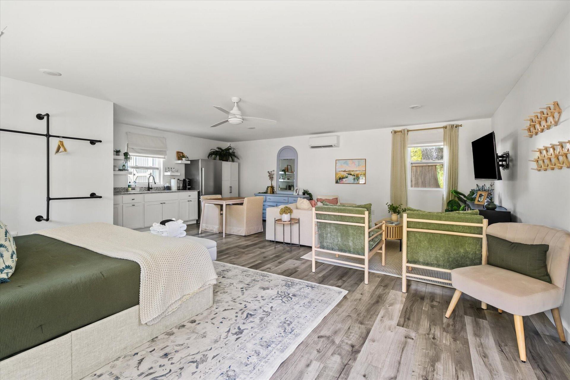 15 Anita Drive Photo 19