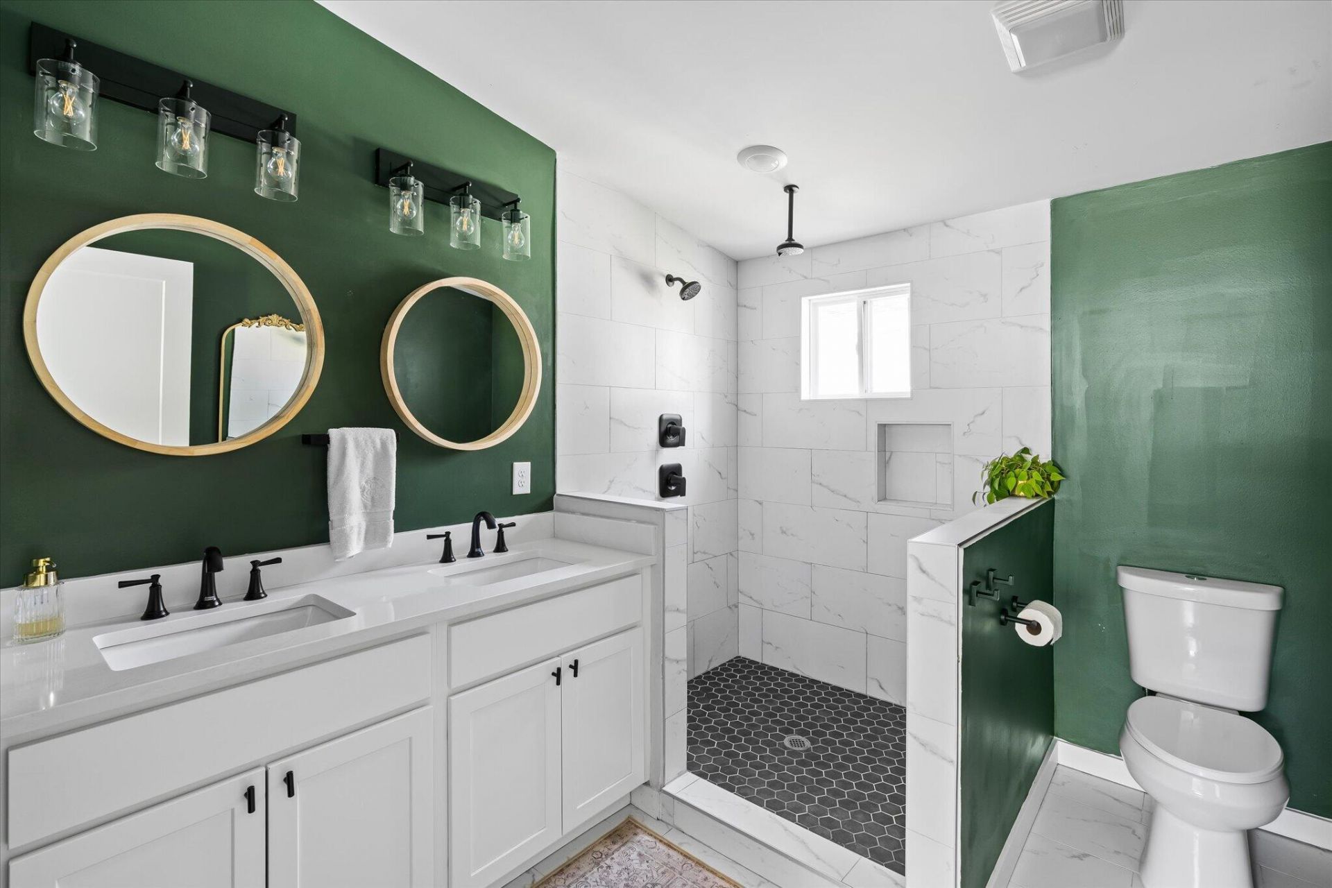 15 Anita Drive Photo 8
