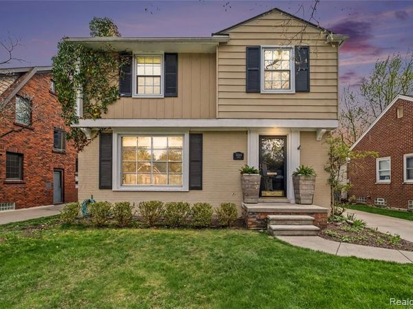 32240 Auburn Drive , Beverly Hills Vlg, MI 48025