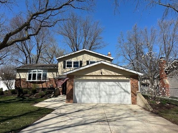 430 71st Street, Darien, IL 60561