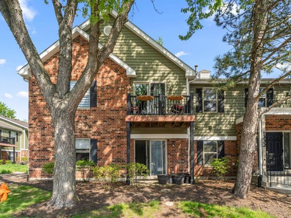 1332 McDowell Road , Unit 201, Naperville, IL 60563