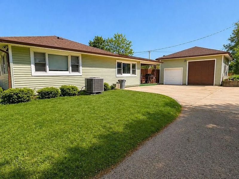 810 S Roosevelt Avenue, Piqua, OH 45356 Photo 2