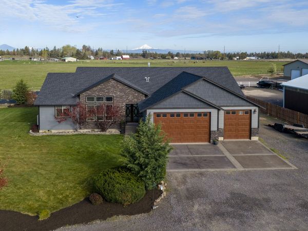 4437 NW Glenn Meadow Loop, Redmond, OR 97756