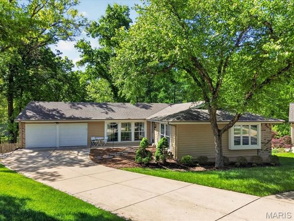 6 Duddin Court, Manchester, MO 63021