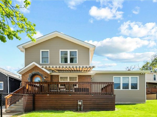 333 Redwood St , Pittsburgh, PA 15210